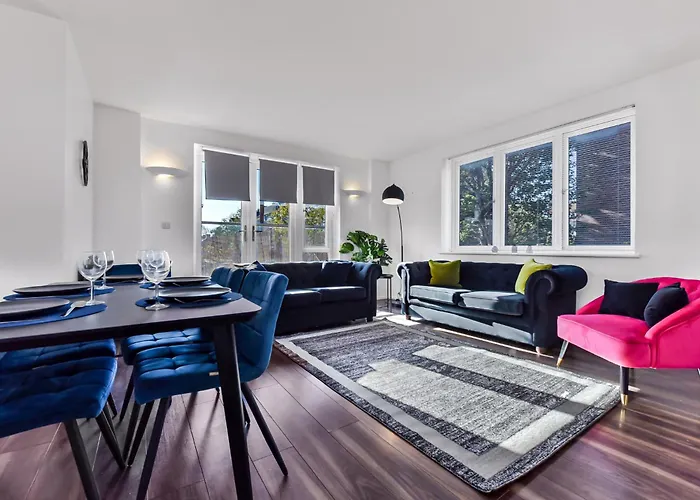 Charming And Modern 2 Bedroom Flat